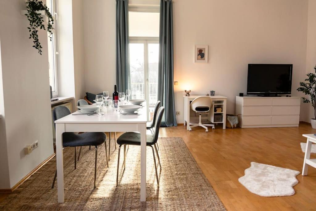 Savoir-Vivre In Unserer Zentralen Balkonwohnung 비엔나 외부 사진