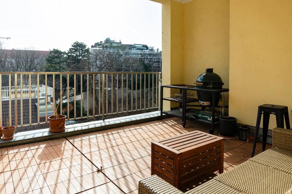 Savoir-Vivre In Unserer Zentralen Balkonwohnung 비엔나 외부 사진